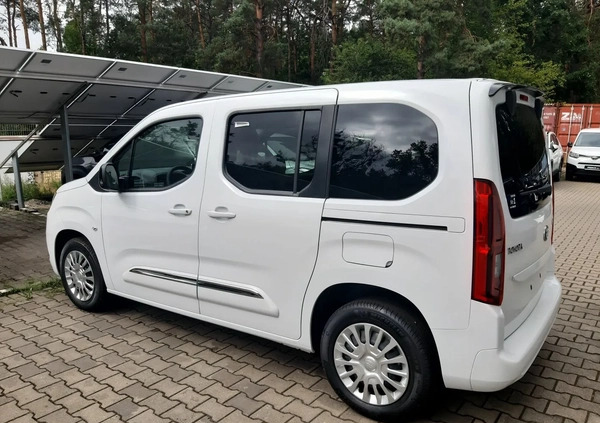 Toyota Proace City Verso cena 129900 przebieg: 5, rok produkcji 2023 z Niepołomice małe 121